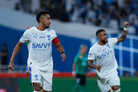  الدوسري: سعيد لأنني أول سعودي يترشح لجوائز فيفا.. وطموحي لا يتوقف